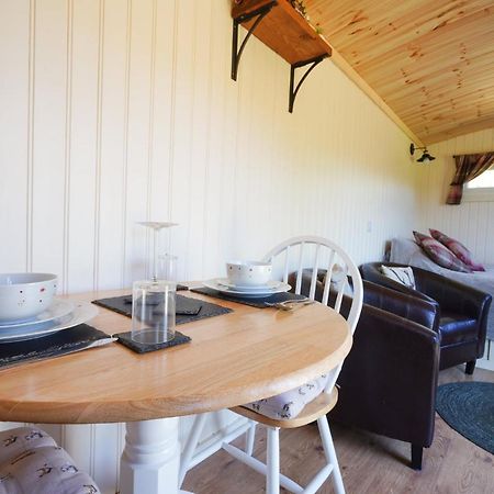 The Laburnum Retreat Shepherd Hut Private Hot Tub Upper Hulme エクステリア 写真