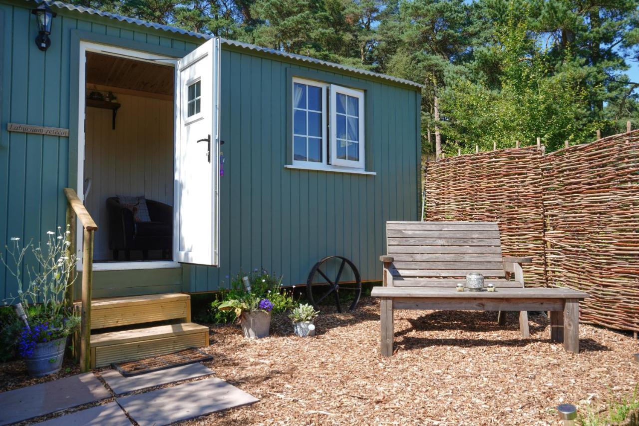 The Laburnum Retreat Shepherd Hut Private Hot Tub Upper Hulme エクステリア 写真